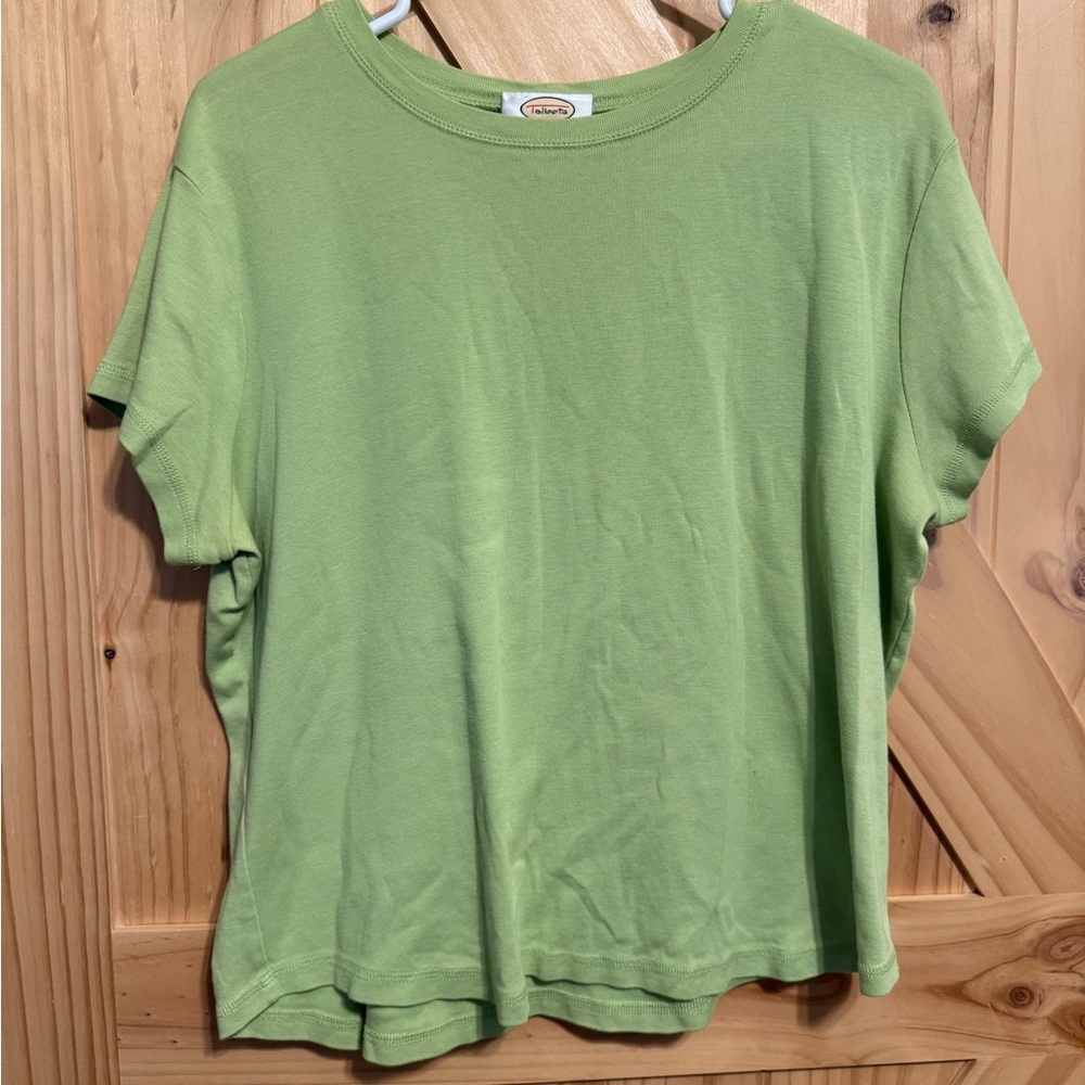 ⭐️Talbots women’s Light Green Short Sleeve cropped Tee